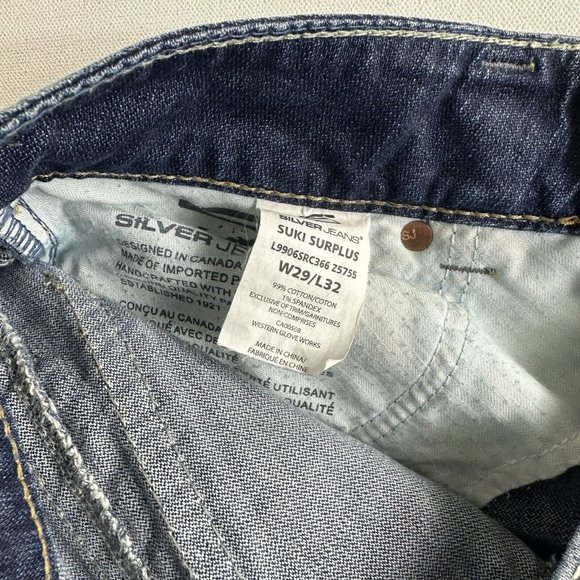 Silver Jeans Size 29x32 Bootcut Distressed Suki Surplus Flap Pocket Low Rise - Picture 11 of 11
